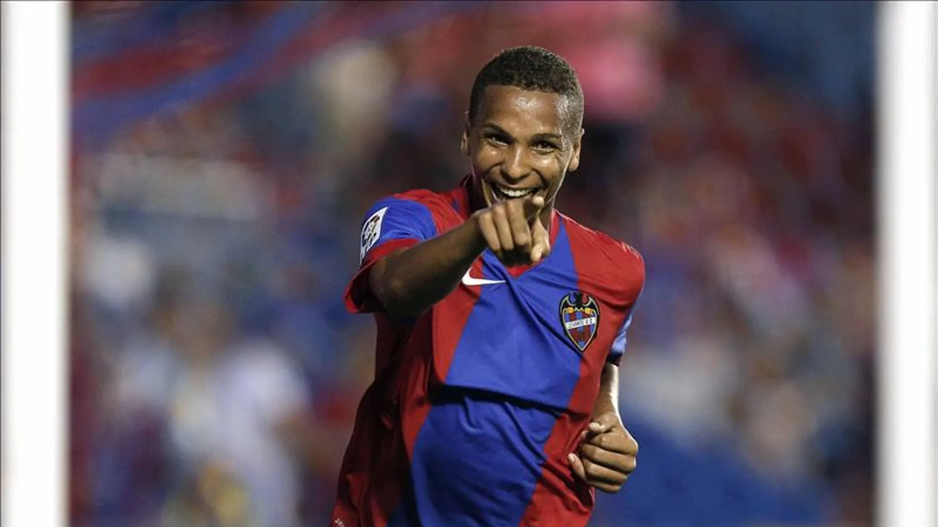 Deyverson da la victoria al Levante frente al Villarreal Deyverson da la victoria al Levante frente al Villarreal
