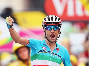 Nibali festeja una victoria Nibali festeja una victoria
