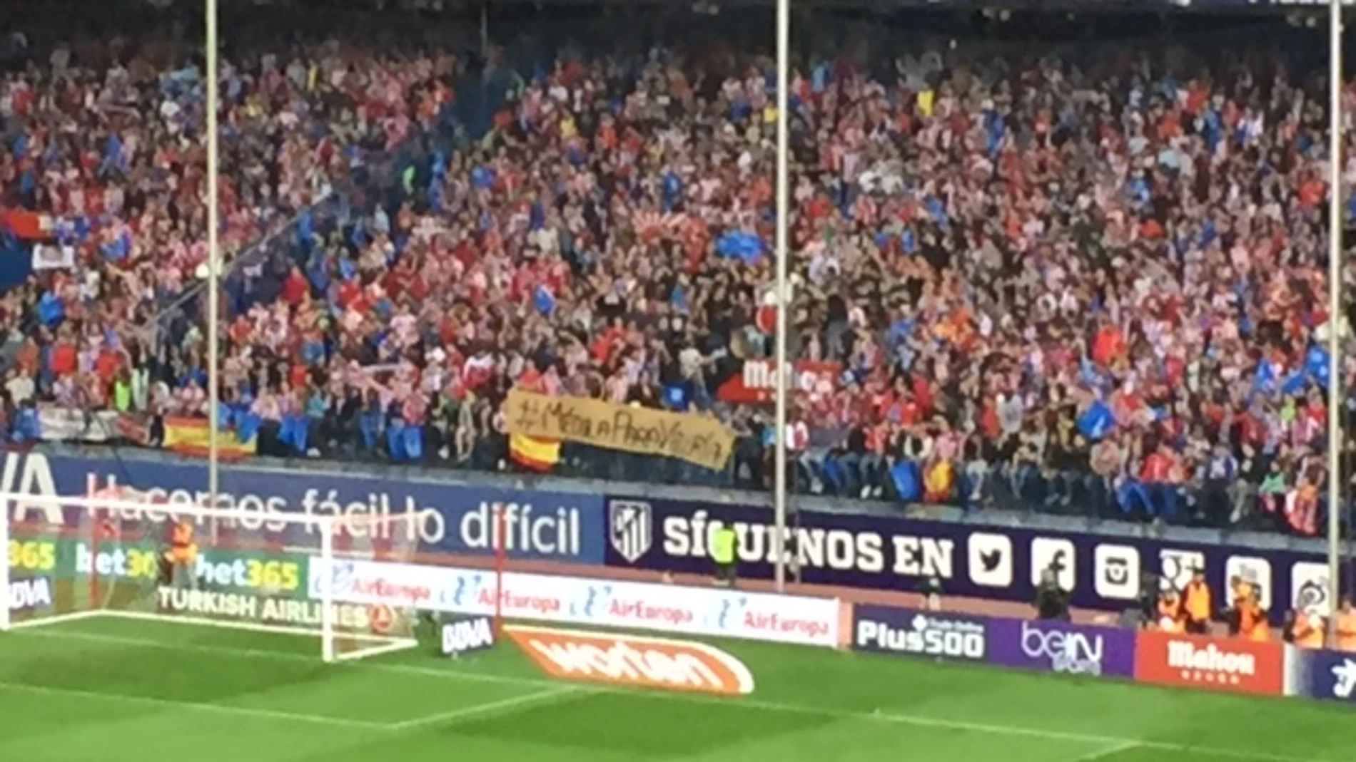 La pancarta del Frente Atlético de apoyo a Valeria La pancarta del Frente Atlético de apoyo a Valeria