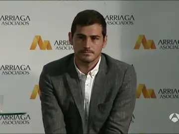 Iker Casillas durante un acto publicitario Iker Casillas durante un acto publicitario