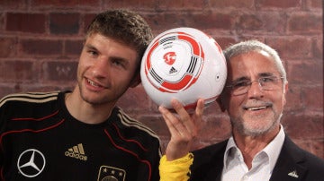 Thomas y Gerd Müller, durante un acto en 2010