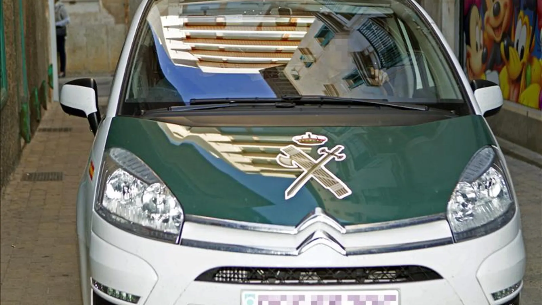Coche patrulla de la Guardia Civil Coche patrulla de la Guardia Civil