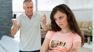 Conflictos entre adultos y adolescentes