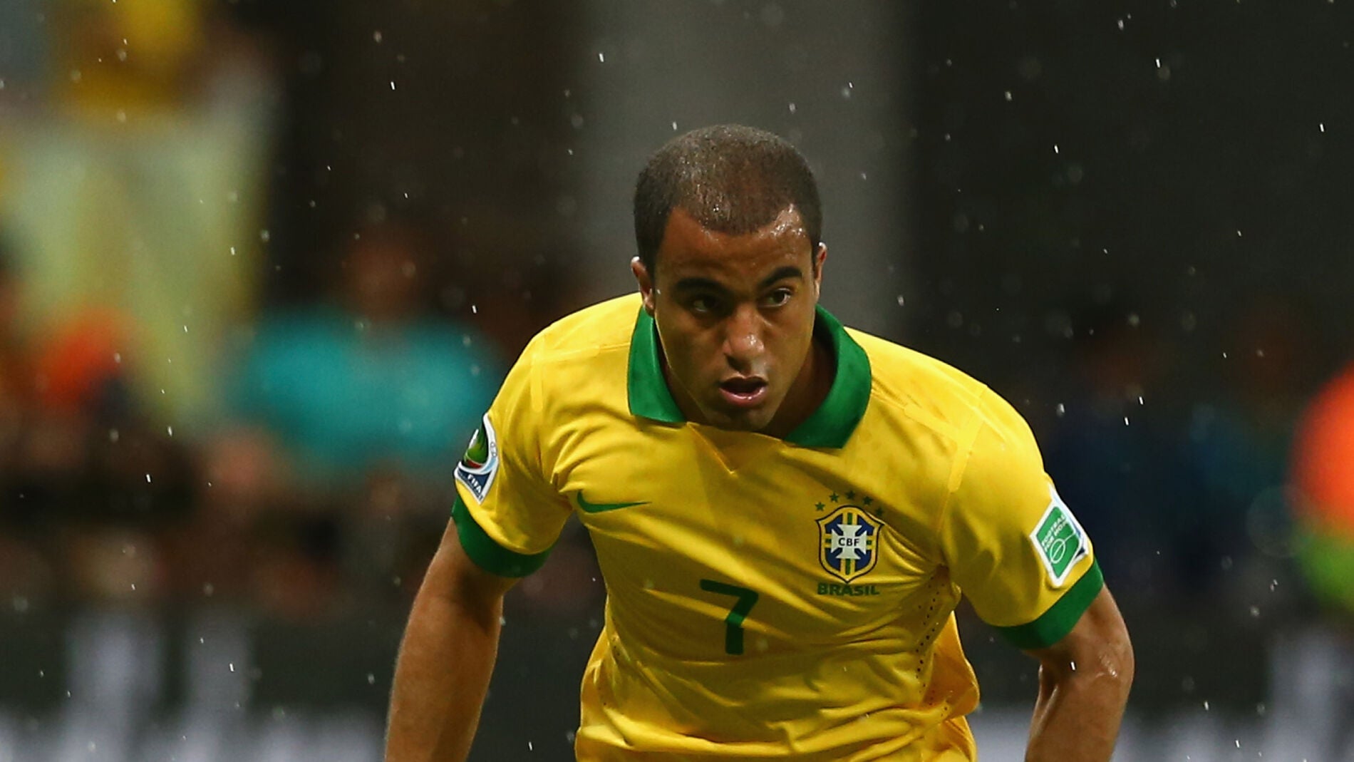 Lucas Moura, durante un partido con Brasil
