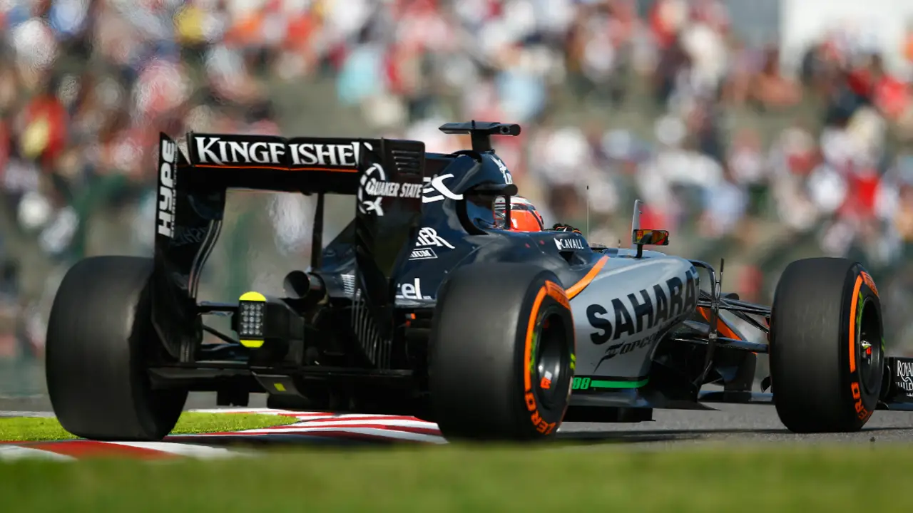 Una fuga de gasolina en pista marca unos Libres 1 de Rusia liderados por Hulkenberg