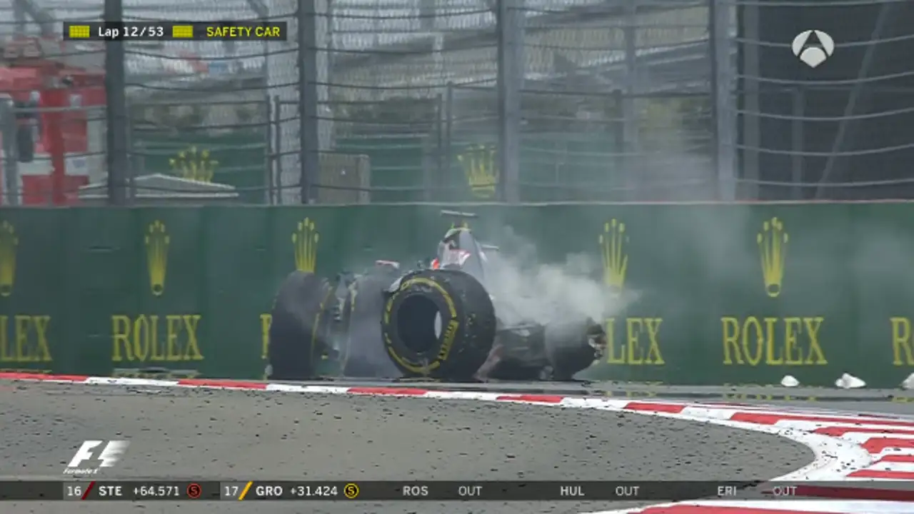 Fuerte accidente de Romain Grosjean en la vuelta 12