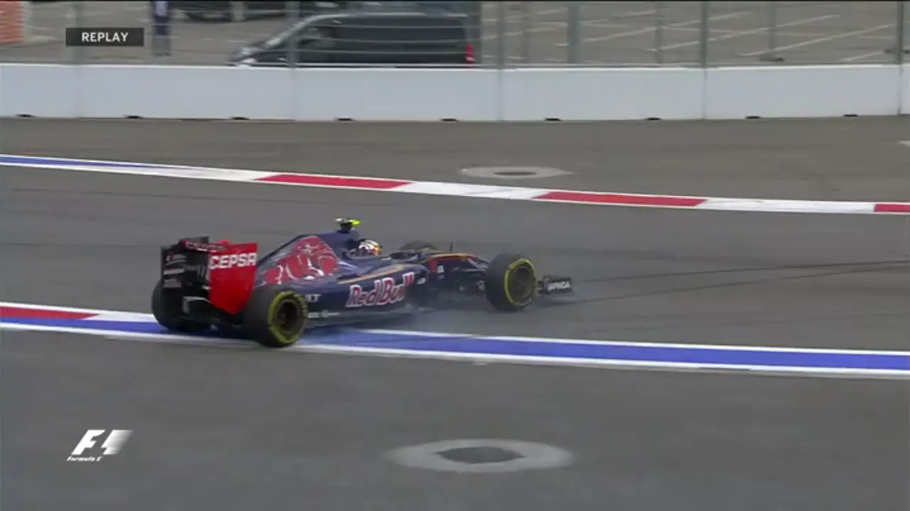 Sainz abandona en Rusia por un problema de frenos
