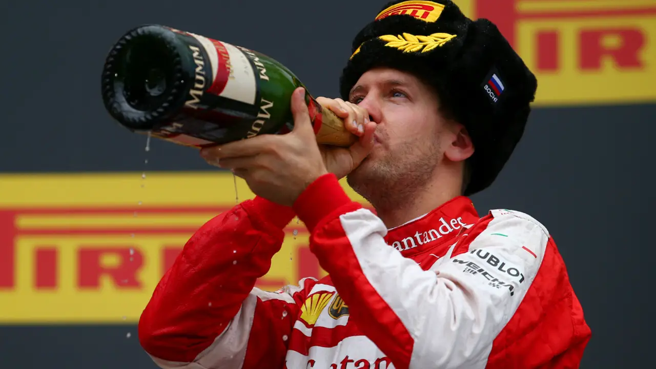 Vettel: "En 2016 el objetivo es luchar contra Mercedes"