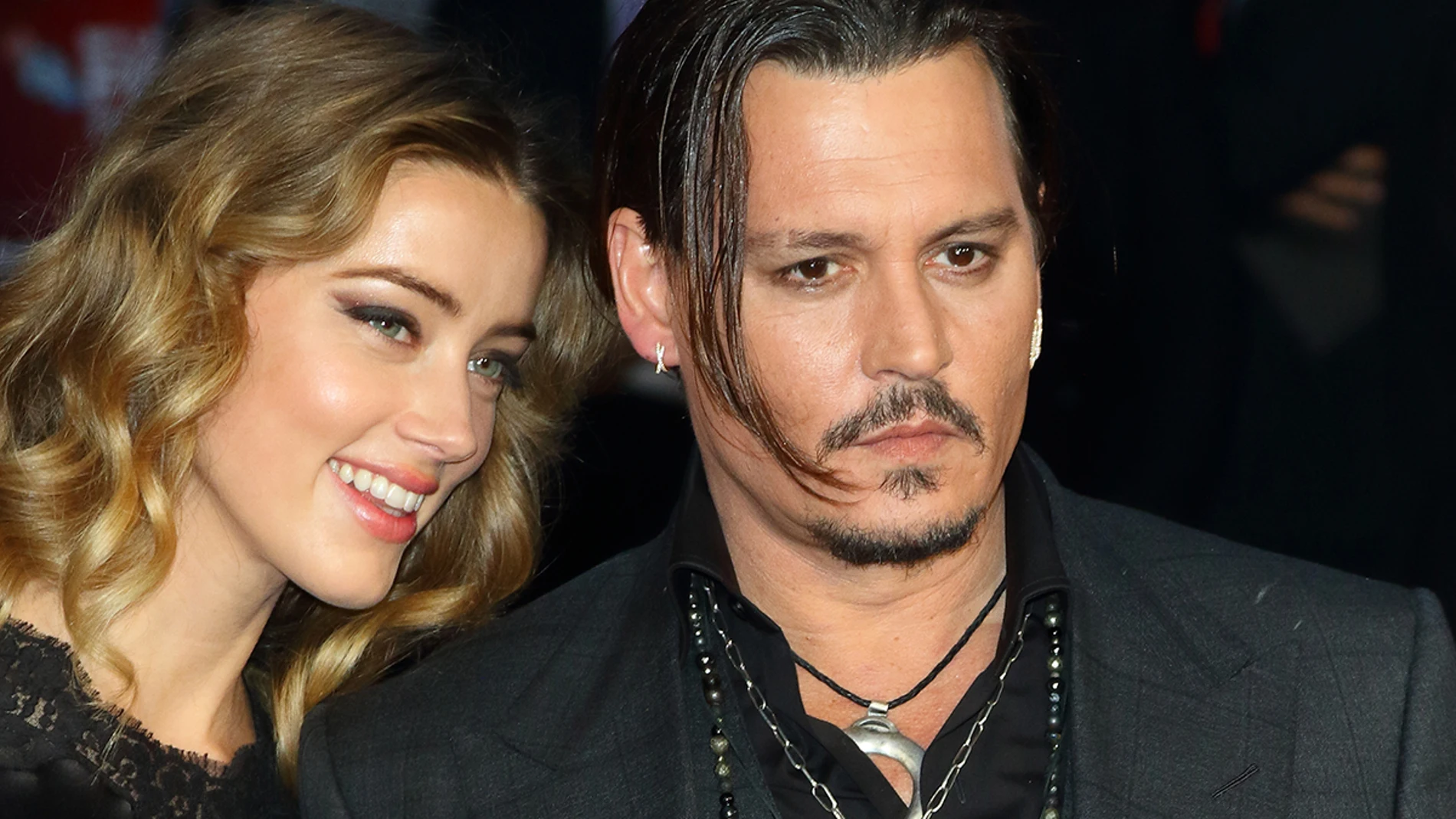 Johnny Depp junto a Amber Heard Johnny Depp junto a Amber Heard