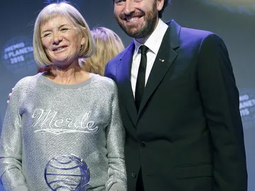 Ganadora y finalista del Premio Planeta 2015 Ganadora y finalista del Premio Planeta 2015