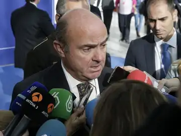 El ministro de Economía, Luis de GuindosEl ministro de Economía, Luis de Guindos El ministro de Economía, Luis de GuindosEl ministro de Economía, Luis de Guindos