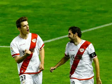 Trashorras celebra su gol contra el Espanyol Trashorras celebra su gol contra el Espanyol