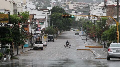 El hurac&aacute;n 'Patricia' avanza por M&eacute;xico