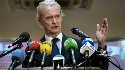 Pedro Morenés, en rueda de prensa Pedro Morenés, en rueda de prensa