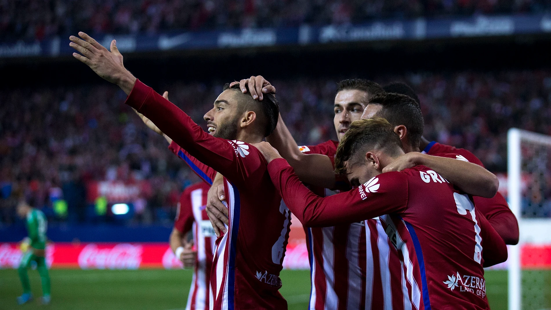 Los jugadores del Atlético de Madrid celebran el gol de Yannick Carrasco al Valencia Los jugadores del Atlético de Madrid celebran el gol de Yannick Carrasco al Valencia