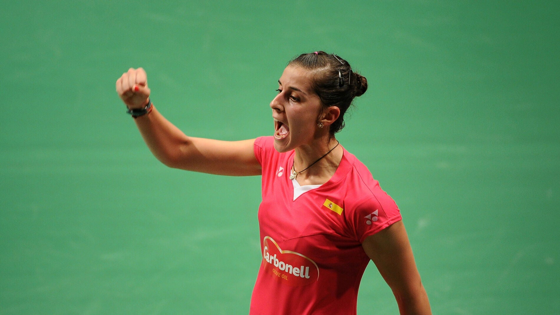 Carolina Mar&iacute;n celebrando un punto