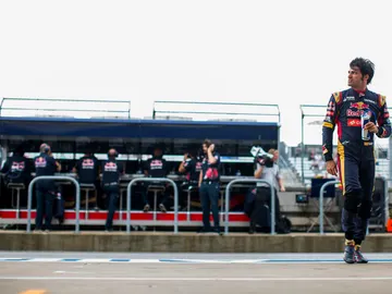 Sainz camina por Austin Sainz camina por Austin