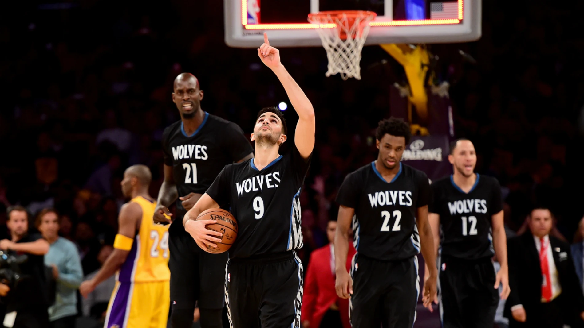 Ricky Rubio dedica la victoria a Flip Saunders Ricky Rubio dedica la victoria a Flip Saunders