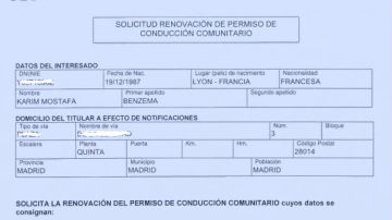 Dcoumento de renovación del carnet de conducir de Benzema