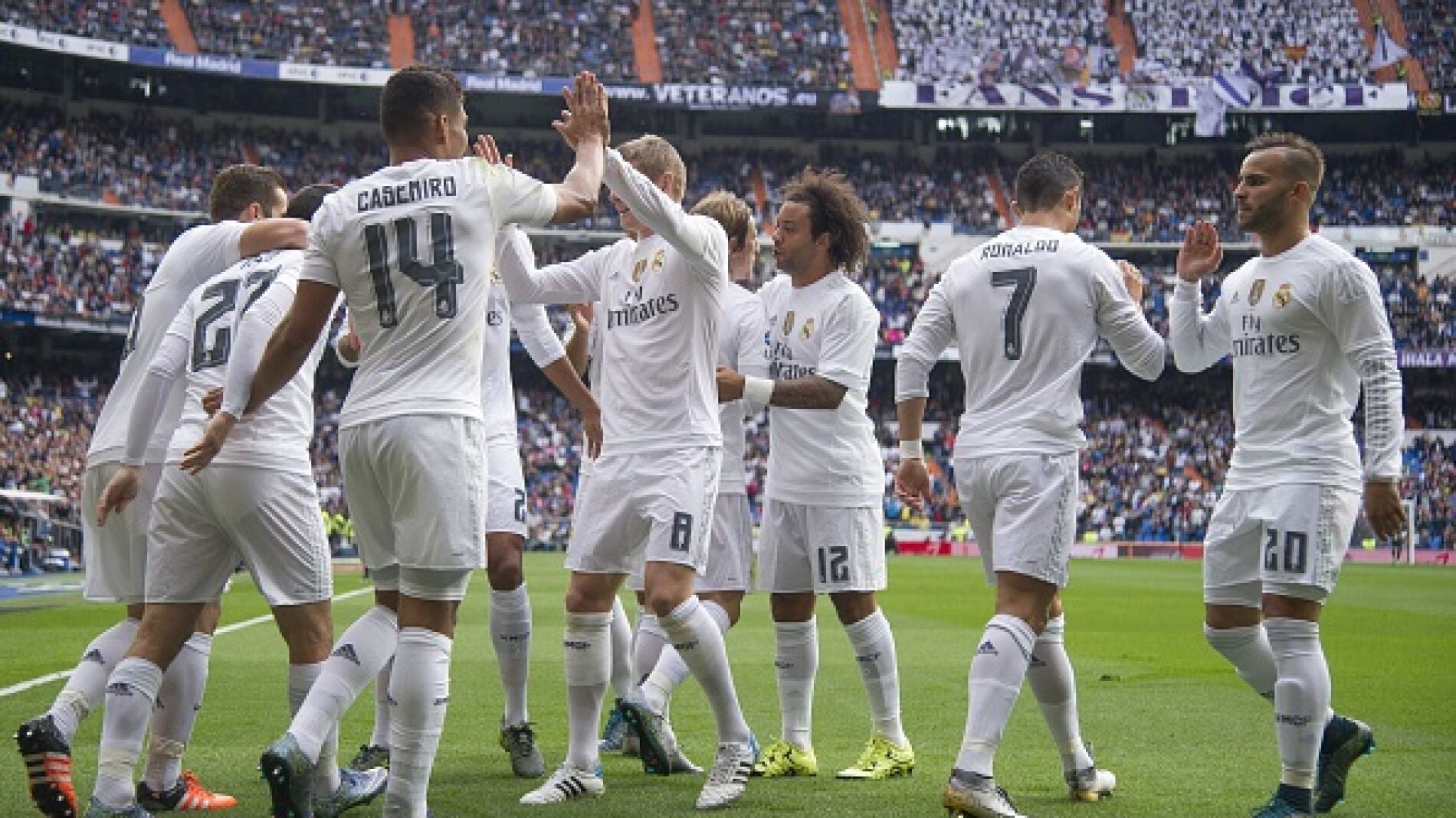 El Real Madrid celebra el gol de Isco ante Las Palmas.