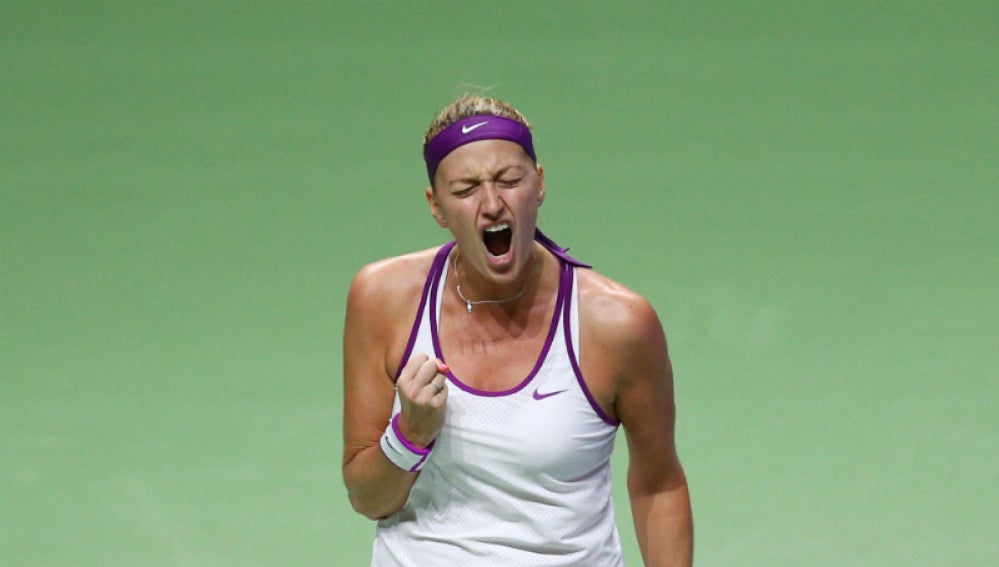 Kvitova celebra su victoria sobre Sharapova