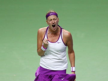 Kvitova celebra su victoria sobre Sharapova