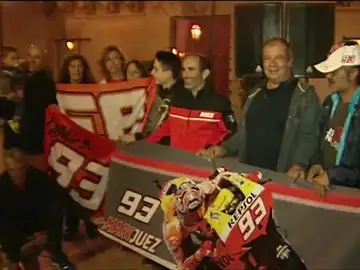 Los vecinos de Cervera se manifiestan por Marc Márquez Los vecinos de Cervera se manifiestan por Marc Márquez
