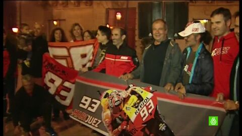 Los vecinos de Cervera se manifiestan por Marc M&aacute;rquez