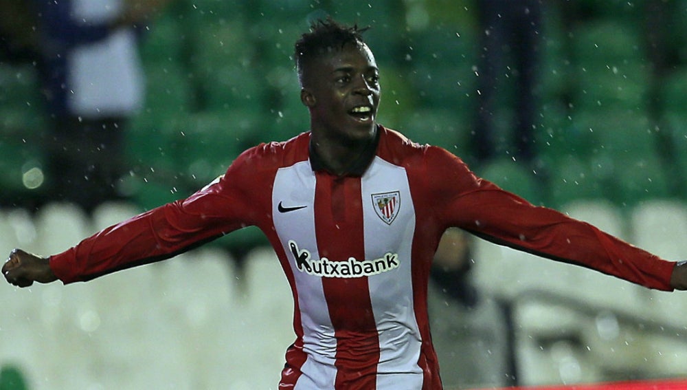 Iñaki Williams celebra su gol