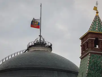 Banderas a media asta en señal de duelo en Rusia Banderas a media asta en señal de duelo en Rusia