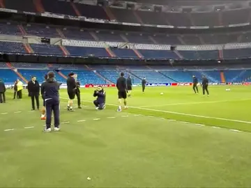 Di María salta al césped del Bernabéu por primera vez desde que se fue Di María salta al césped del Bernabéu por primera vez desde que se fue