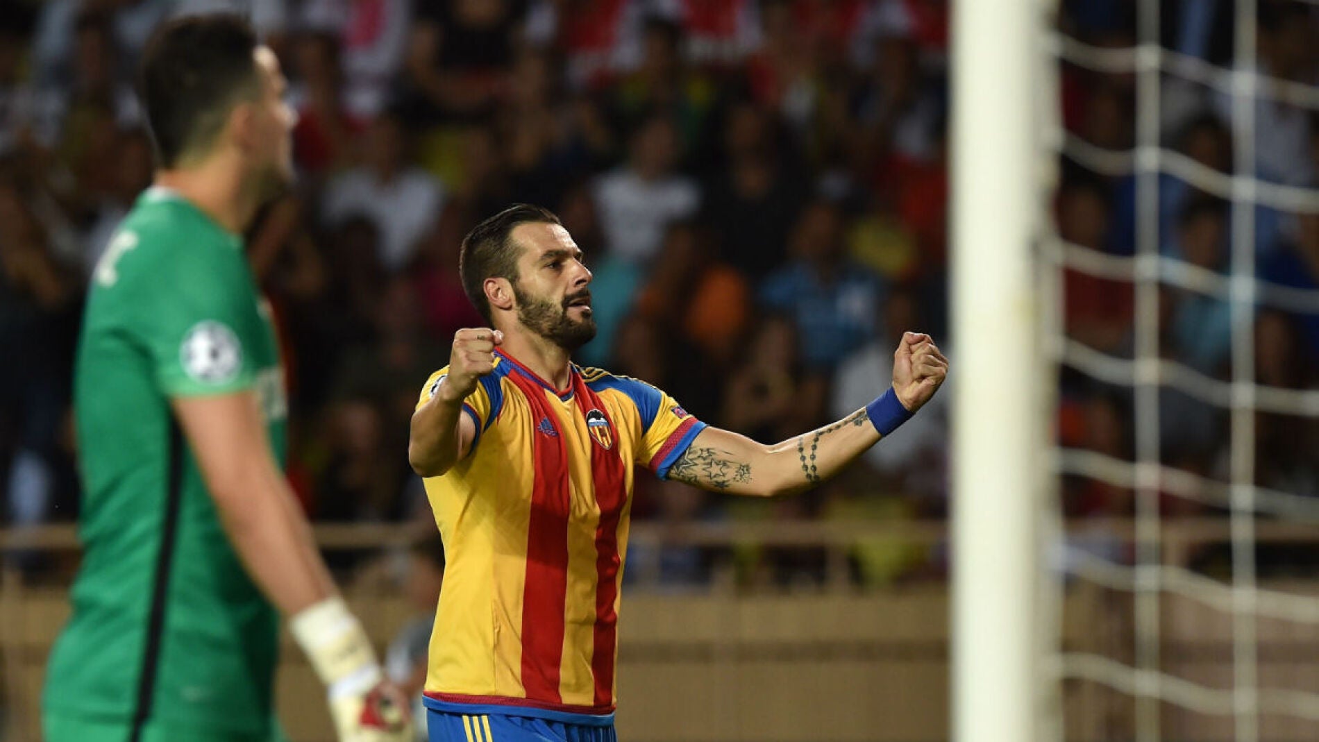 &Aacute;lvaro Negredo, en un partido con el Valencia