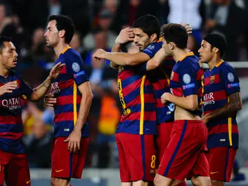 JUgadores del Barcelona celebrando un tanto JUgadores del Barcelona celebrando un tanto