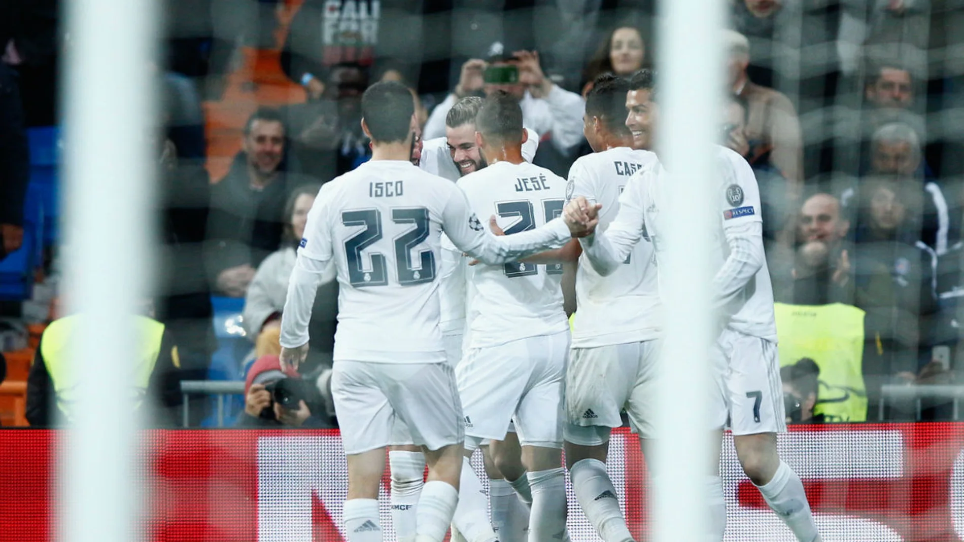 Celebración del gol de Nacho ante el PSG Celebración del gol de Nacho ante el PSG