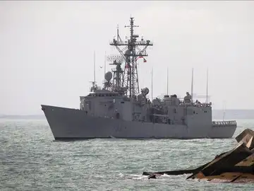 La fragata Canarias rescata a medio millar de inmigrantes en la costa de Libia La fragata Canarias rescata a medio millar de inmigrantes en la costa de Libia