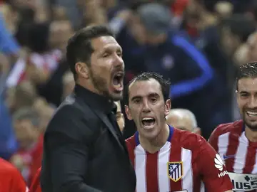 Simeone celebra el gol de Griezmann Simeone celebra el gol de Griezmann