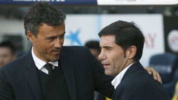 Luis Enrique saluda a Marcelino