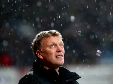 David Moyes, bajo la lluvia David Moyes, bajo la lluvia