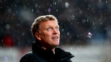 David Moyes, bajo la lluvia