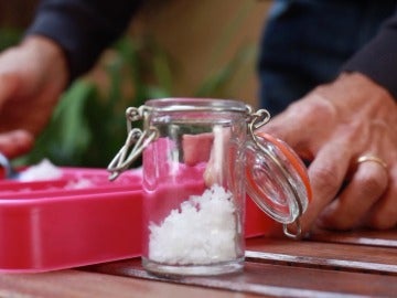 Foodies, lo de hacerse sal en casa ya es una realidad. Foodies, lo de hacerse sal en casa ya es una realidad.