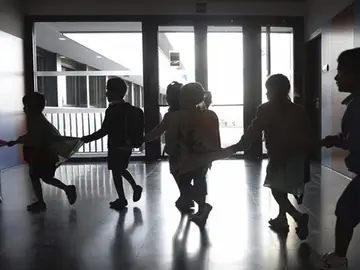 Niños en un colegio Niños en un colegio
