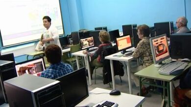Clases para 'analfabetos tecnológicos' para vencer el miedo al ordenador