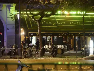 La sala Bataclan tras la entrada de la policía La sala Bataclan tras la entrada de la policía