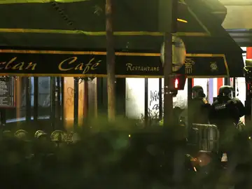 La entrada de la sala Bataclan La entrada de la sala Bataclan