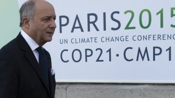 Francia continúa adelante con la Cumbre del clima París 