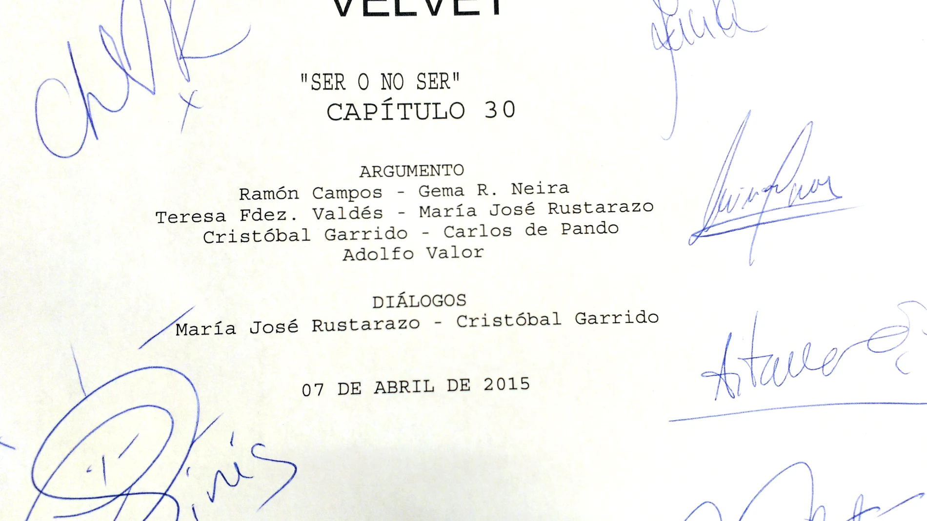 El segundo guión de la tercera temporada firmados por los actores de Velvet
