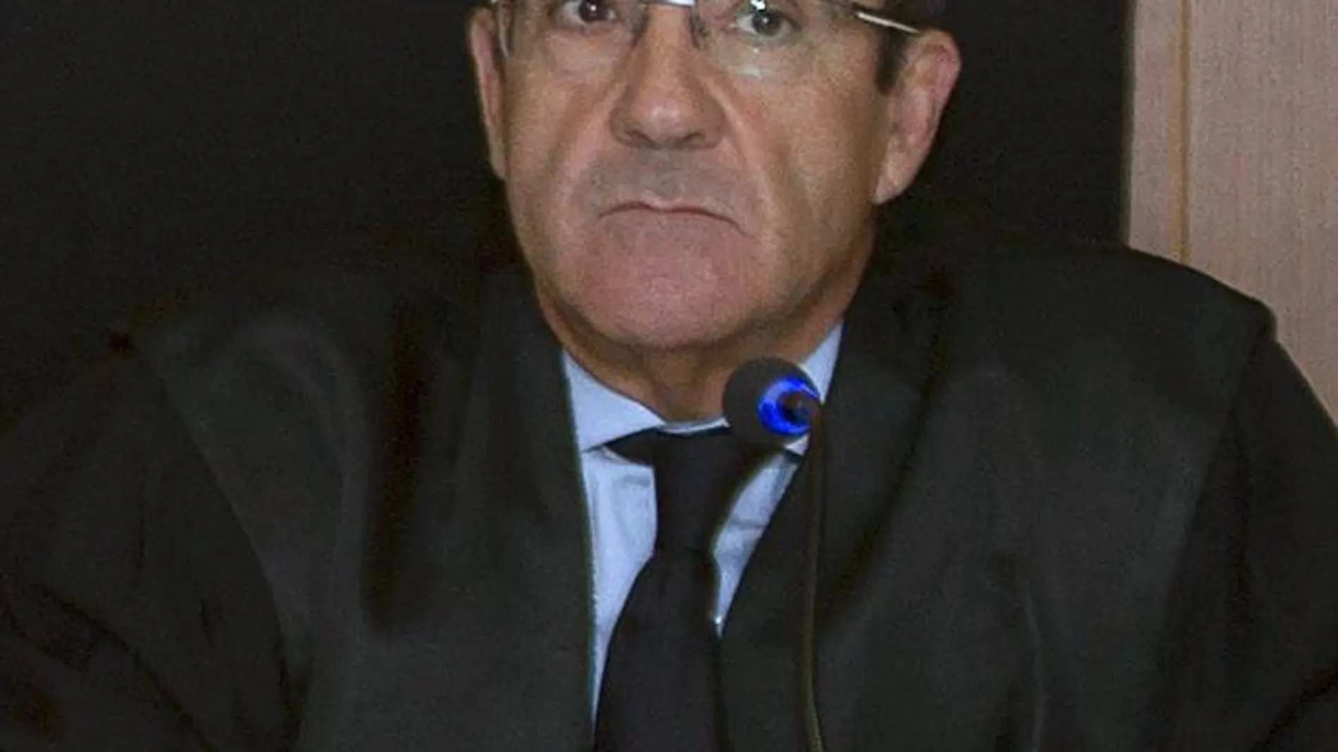 El Juez Yllanes pide una excedencia en el juicio del caso Nóos para dar el salto a la política El Juez Yllanes pide una excedencia en el juicio del caso Nóos para dar el salto a la política