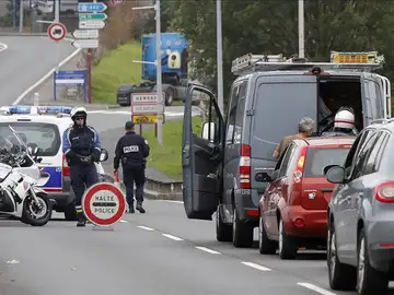 Policía Nacional y la Guardia Civil han intensificado las labores de vigilancia Policía Nacional y la Guardia Civil han intensificado las labores de vigilancia