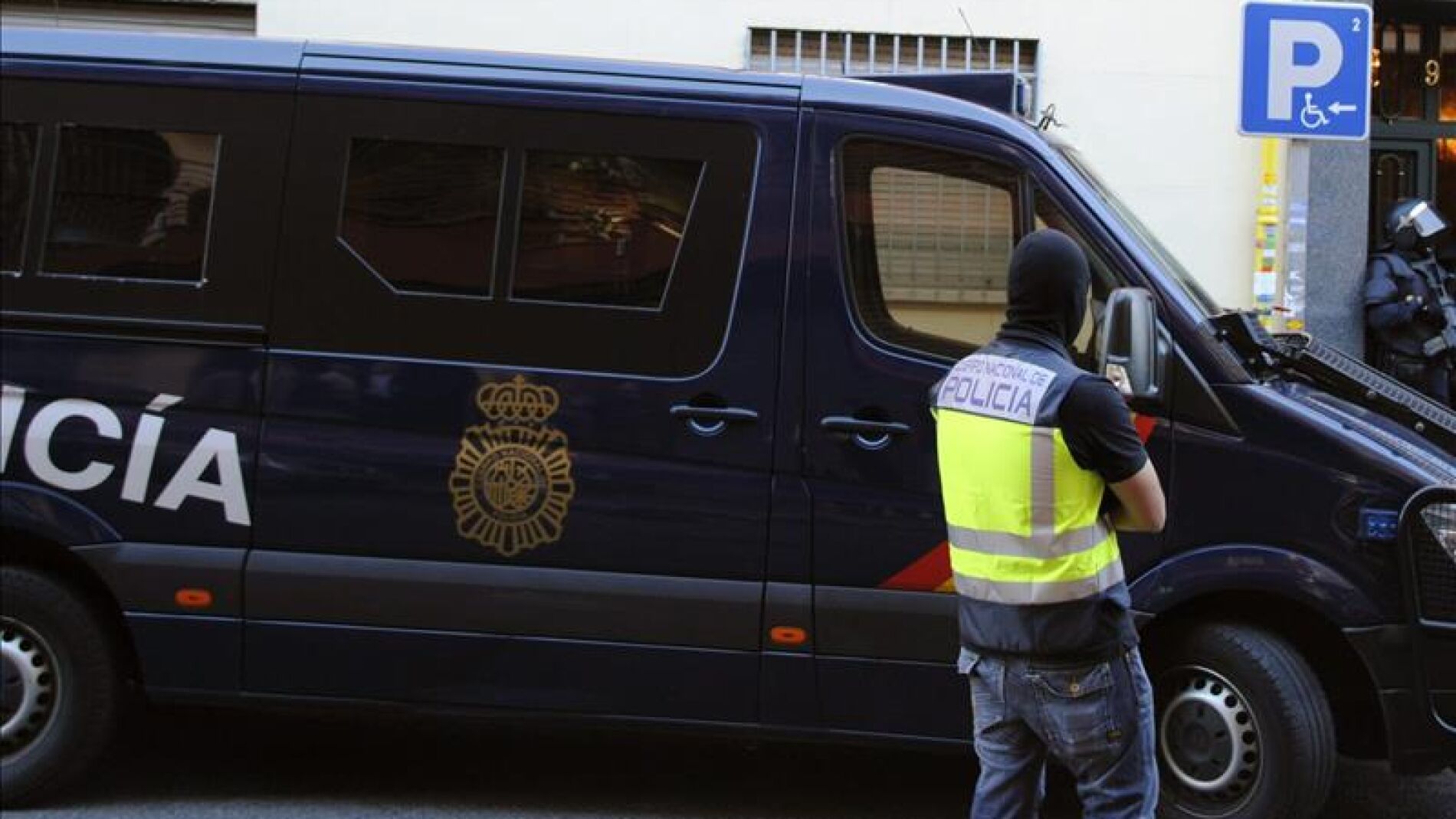 Furg&oacute;n de la Polic&iacute;a Nacional