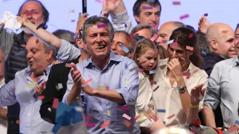 Mauricio Macri celebra el triunfo en las urnas Mauricio Macri celebra el triunfo en las urnas